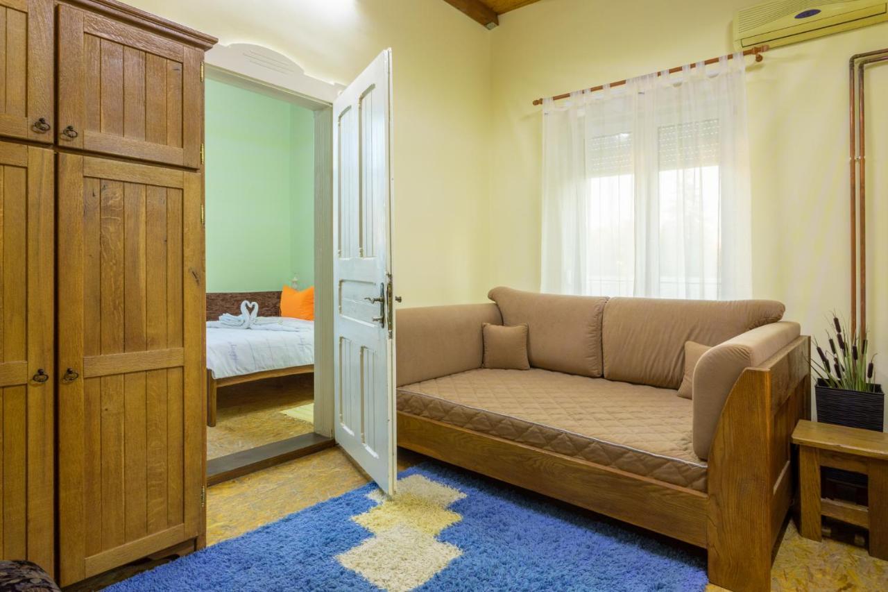 Hotel Kuca Za Odmor Baranjski Dvori Zmajevac Zewnętrze zdjęcie